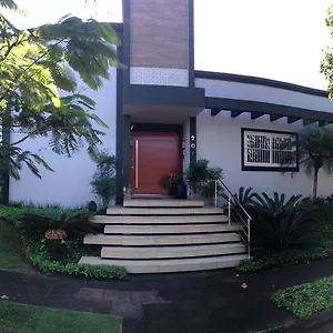  Quarto em Acomodações Particulares Em Linda Casa Em Jurere Internacional